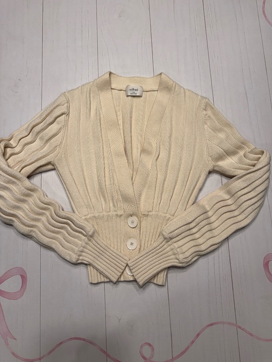 Aritzia Sweaters - Aritzia Wilfred Plunge Front Cardigan Cream Size XXS